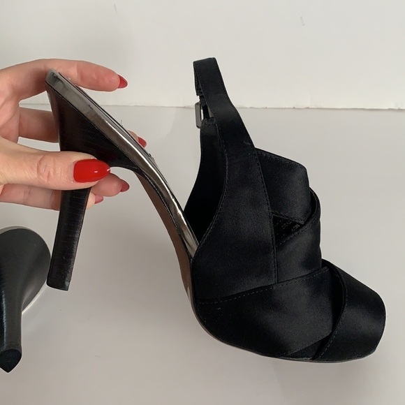 BCBG MaxAzria Peep Toe Platform Slingback Sandals - Picture 15 of 16